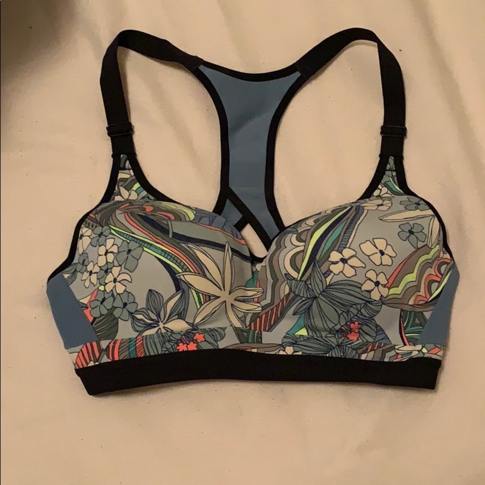Victoria secret sport bra 34C WORN ONCE